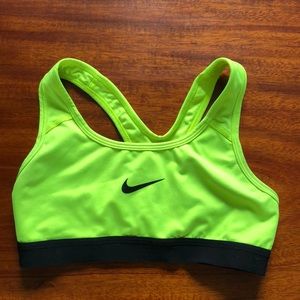 Nike neon sportsbra